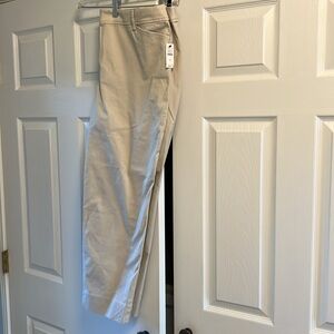 Talbots khaki size 16 perfect cropped pant. NWT. Never worn.